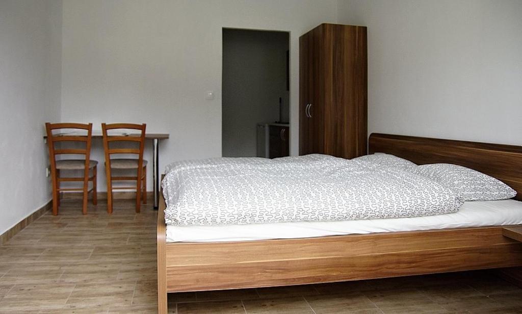 Apartmany Pod Landstejnem Stare Mesto  객실 사진